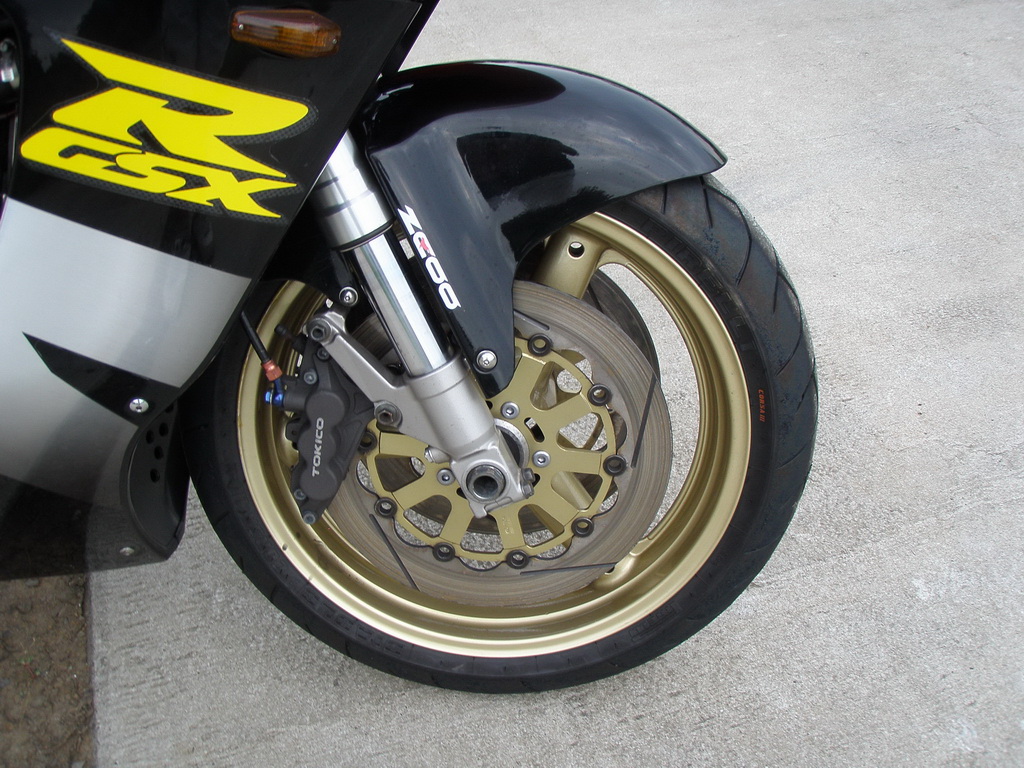 Купить мотоцикл Suzuki GSX-R750 1998 фото 17